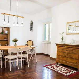  Apartment Casa Futura Trastevere