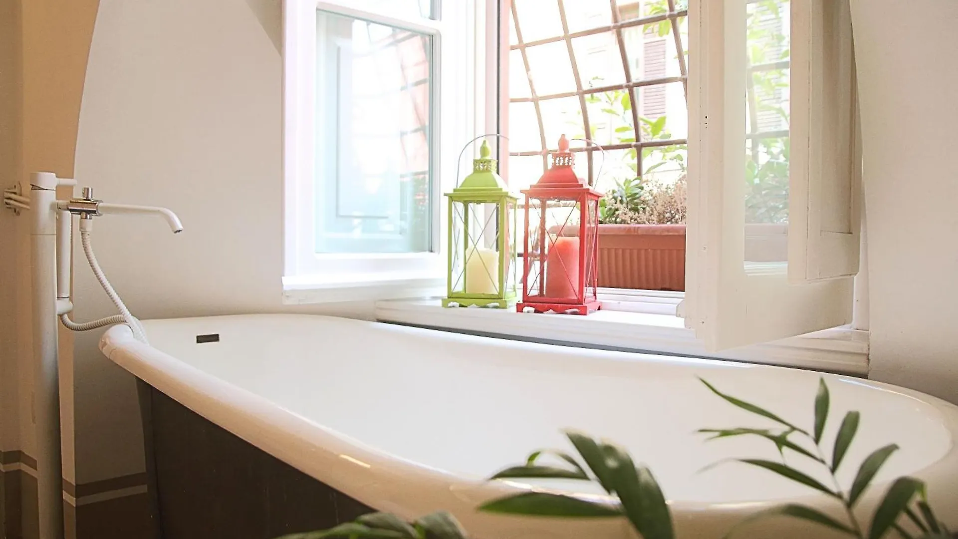Deco Garden Apartment Trastevere Rome
